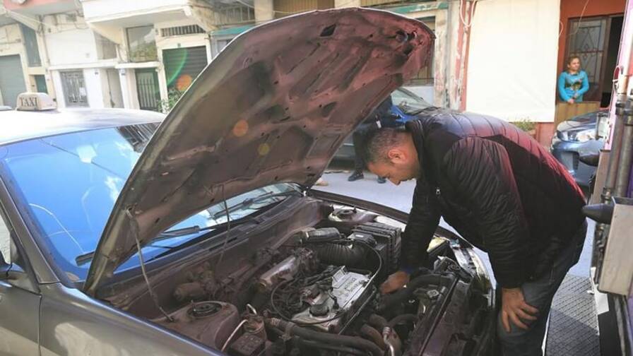 Every repair job on Youssef's cab causes him existential hardship. All spare parts are imported and have to be paid for in expensive dollars.