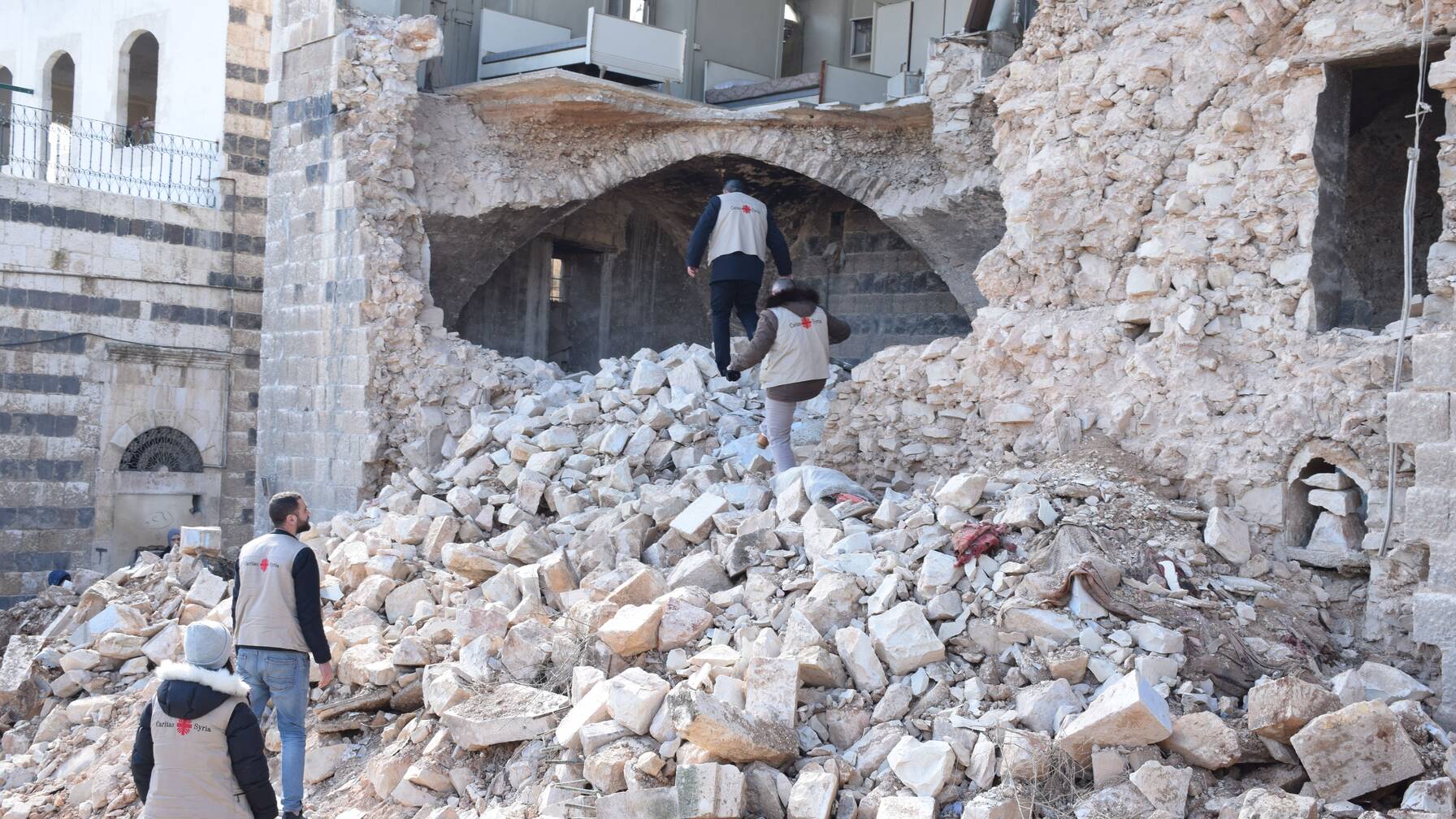 Migliaia di edifici sono stati danneggiati in Siria.
