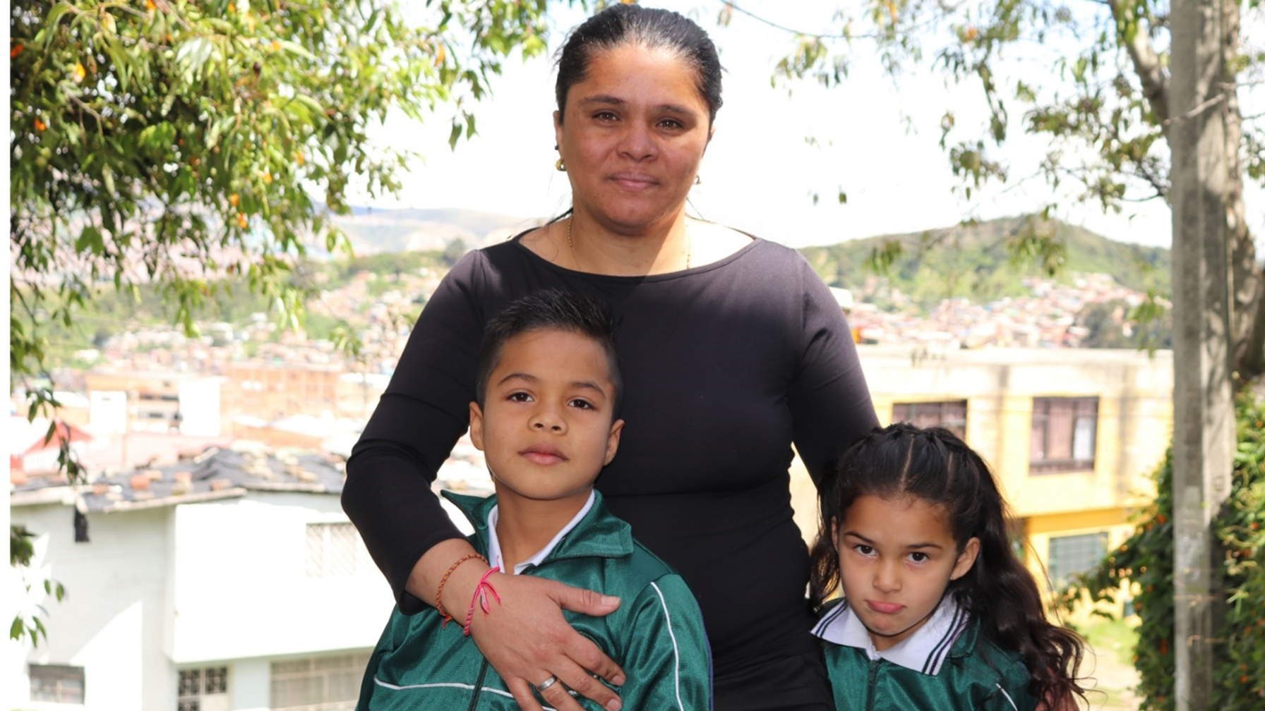 Oggi Mercedes Fernandez ha trovato un buon lavoro come collaboratrice domestica, che le permette di conciliare il lavoro con la cura dei figli.