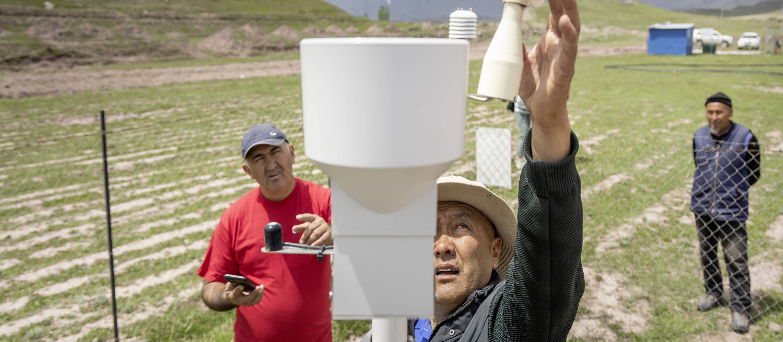 Working with the weather instead of against it: That is the motto of the climate projects in Tajikistan. 